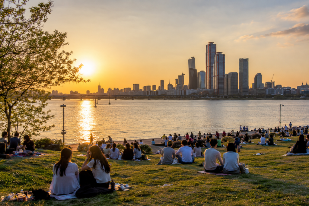 Yeouido Seoul Han River Park at sunset — things to do in Yeouido Seoul Korea travel guide